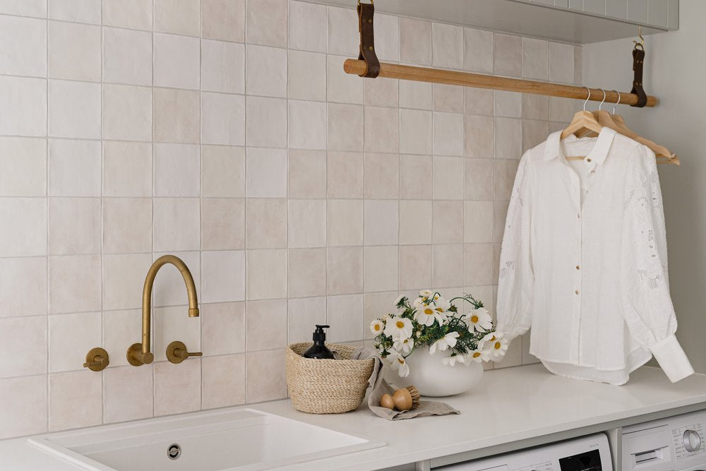 Laundry Timber & Leather Garment Hanging Rail