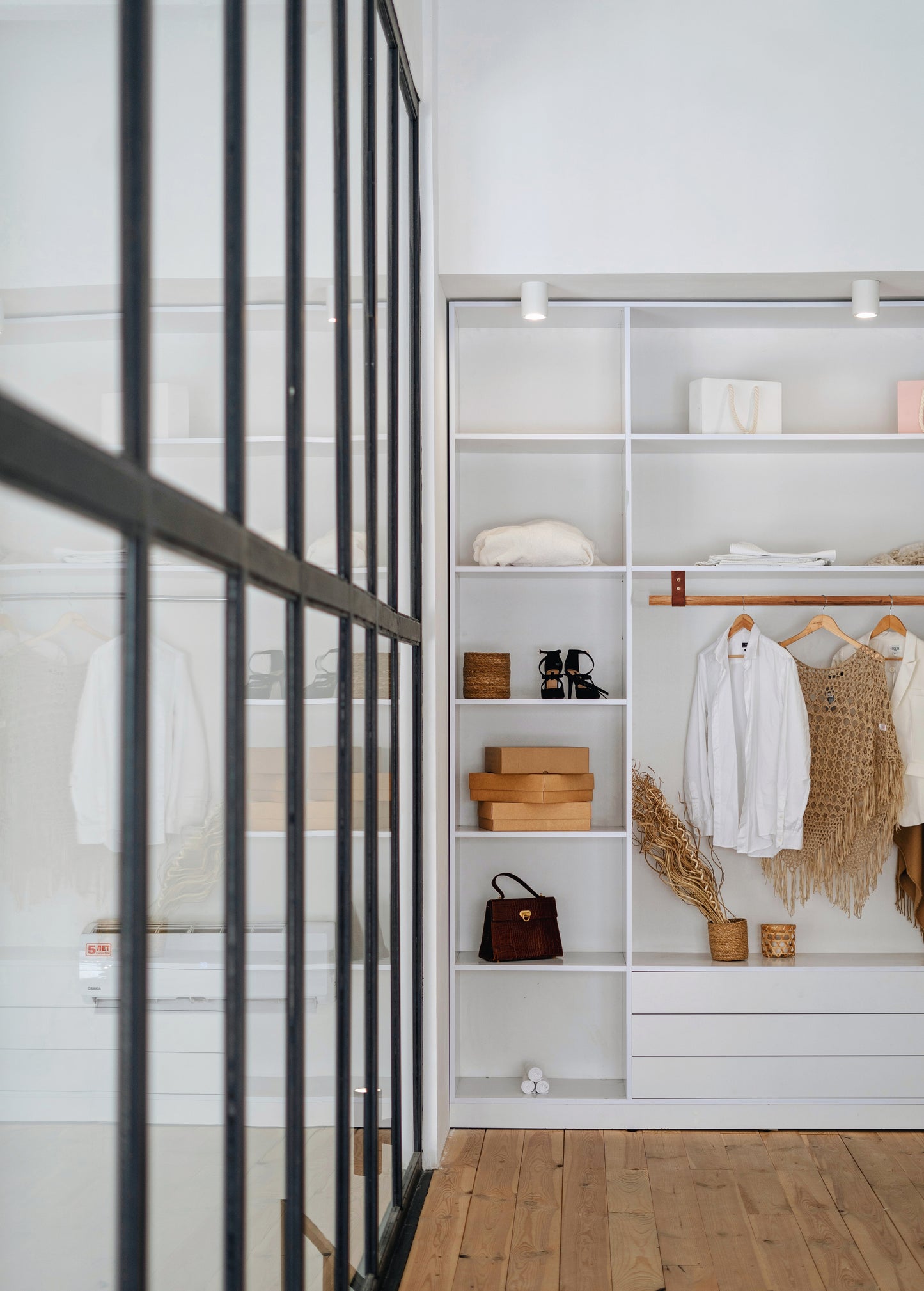 Timber & Leather Laundry/Wardrobe Hanging Rail